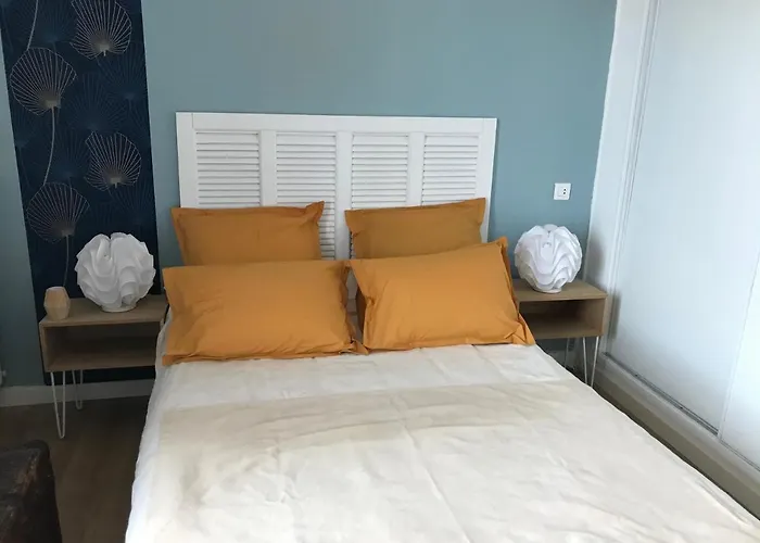 Appartement F3 proche plage port et aéroport
